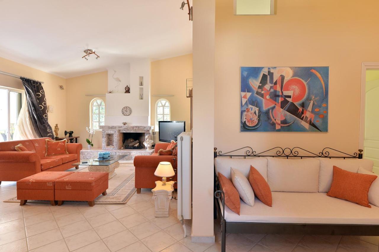 Domelia'S Luxury Apartments Near Airport & Beach Artemida  Buitenkant foto