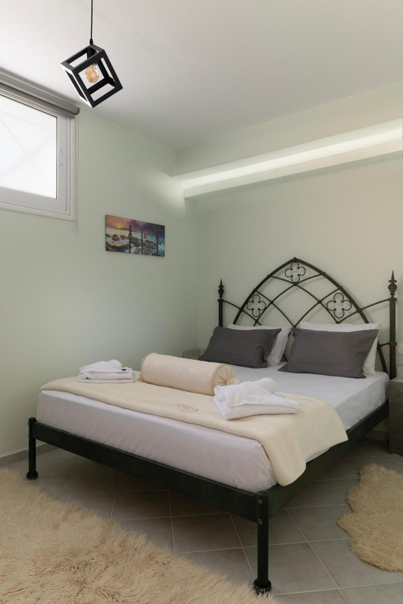 Domelia'S Luxury Apartments Near Airport & Beach Artemida  Buitenkant foto