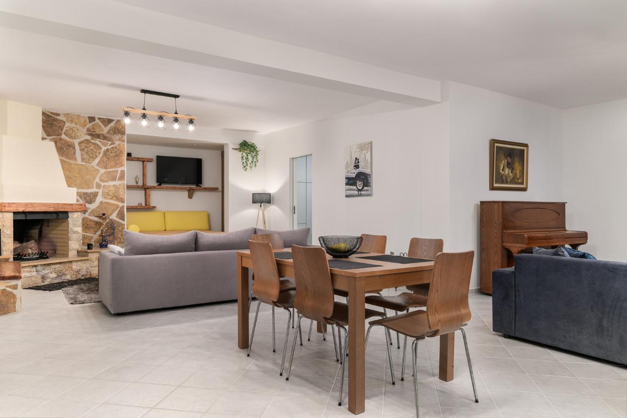 Domelia'S Luxury Apartments Near Airport & Beach Artemida  Buitenkant foto