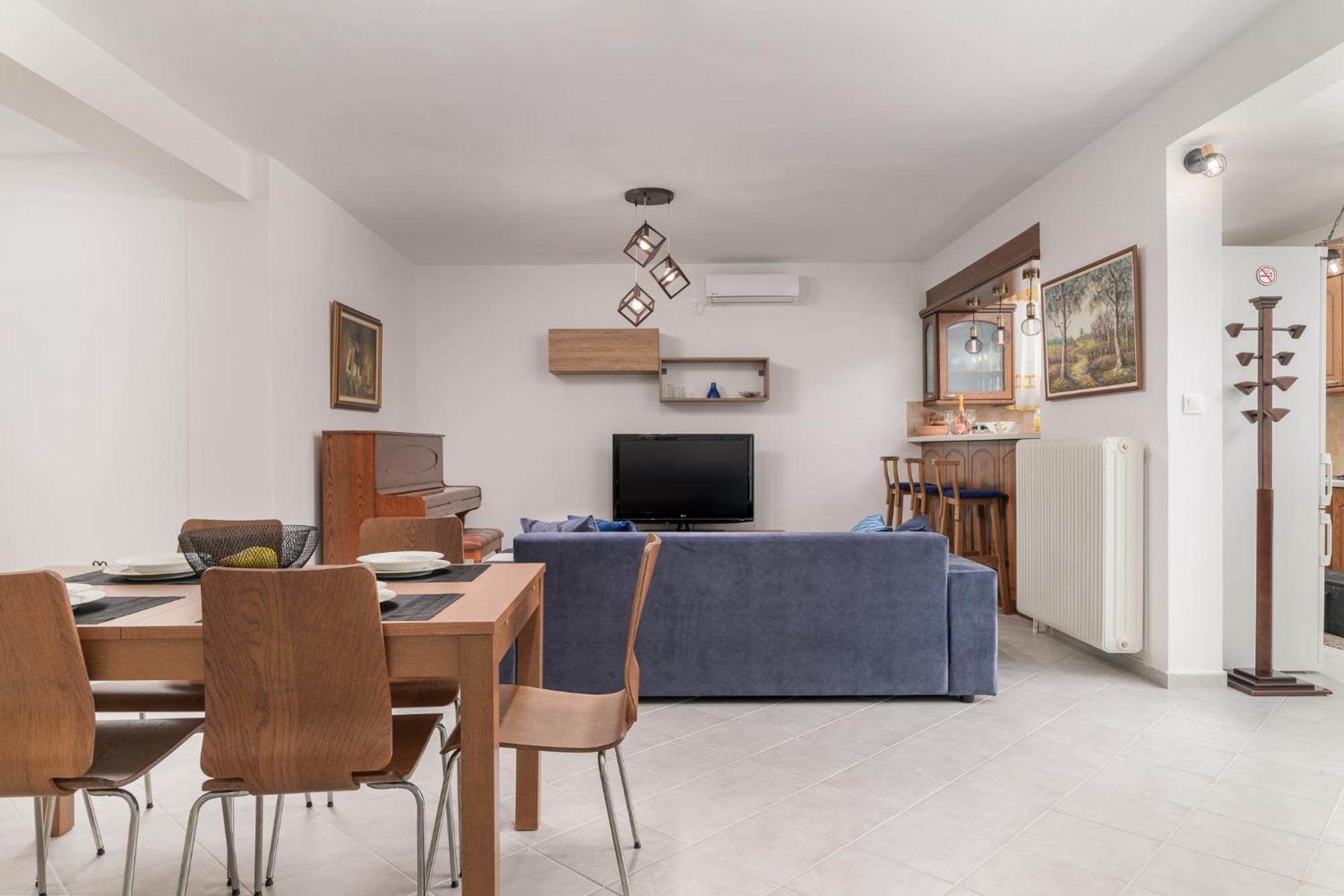 Domelia'S Luxury Apartments Near Airport & Beach Artemida  Buitenkant foto